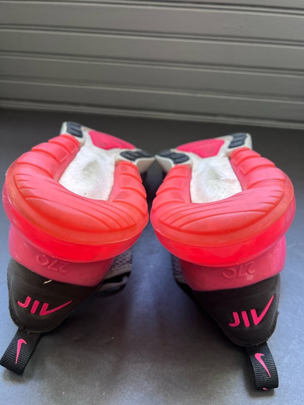 Nike air max 270 GS size 7Y grey and pink - Picture 8 of 9
